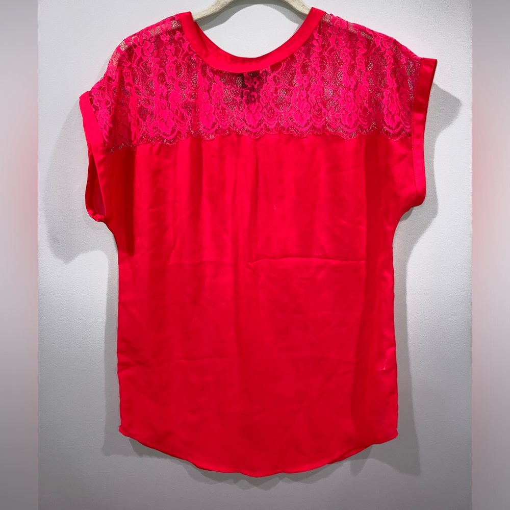 H&M Bright Pink Top Lace Lightweight Flowy Size 2